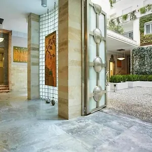 Daire Palazzo Beltrade, Milano